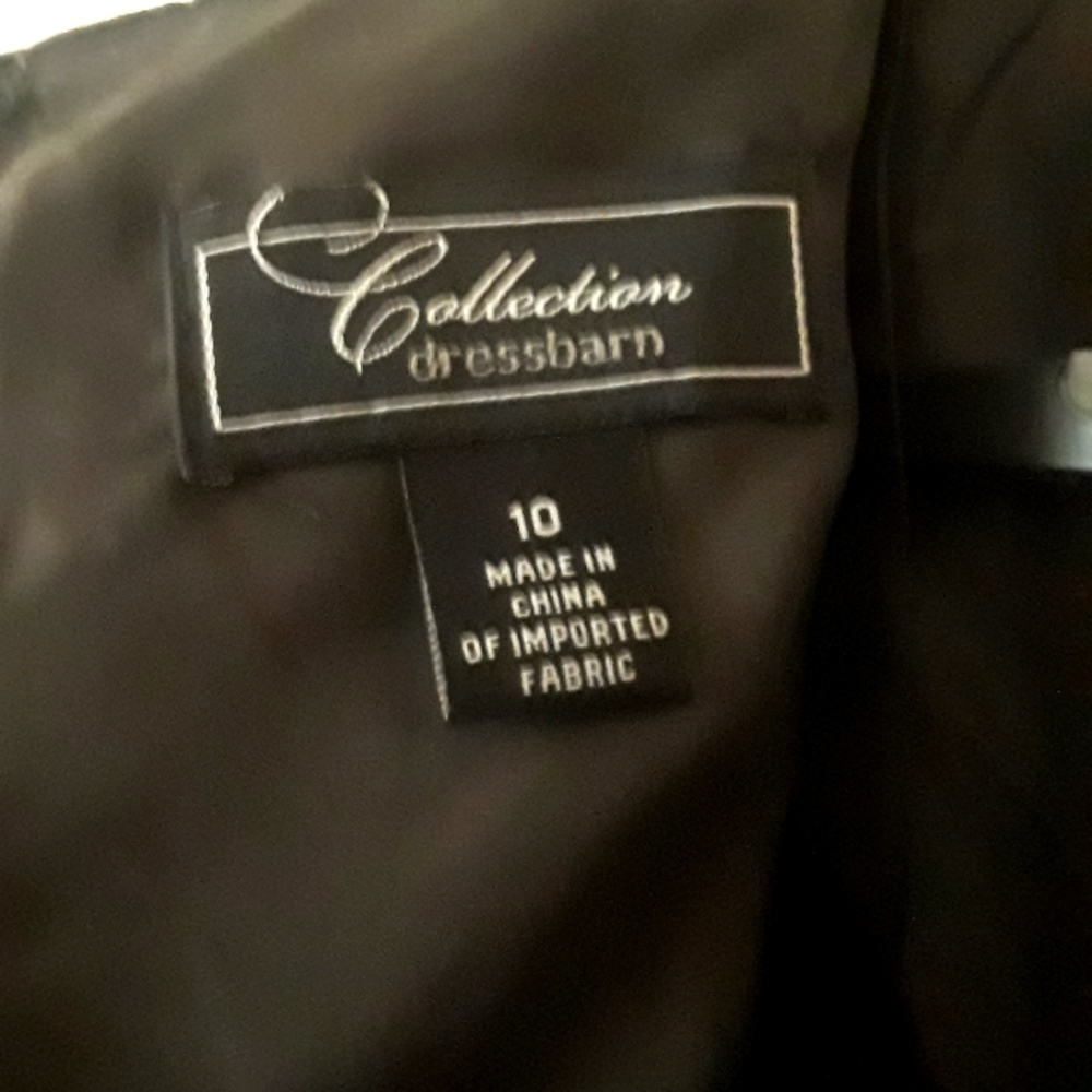 Dress - Picture 6 of 7